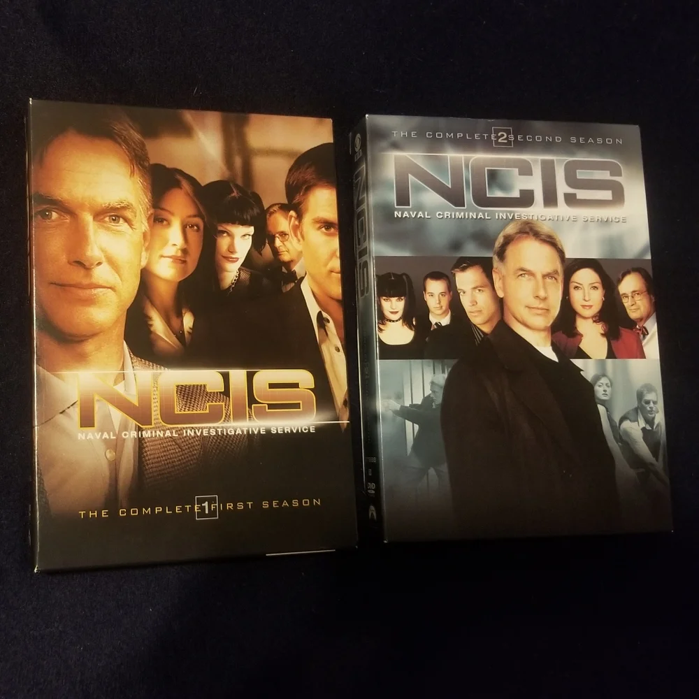 NCIS, seasons 1 & 2 dvds, w bonus features - Picture 1 of 8